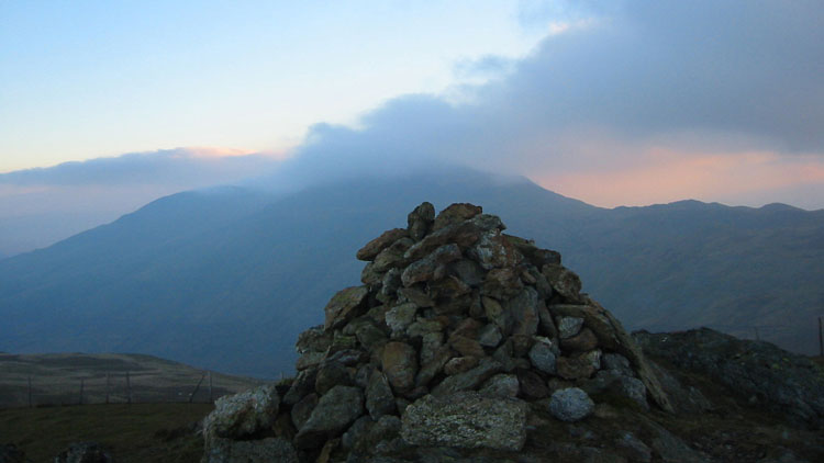 Morning mist on Arenig Fawr from Moel Llyfnant Morning mist on Arenig Fawr from Moel Llyfnant