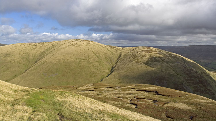Yarlside from ascent of The Calf