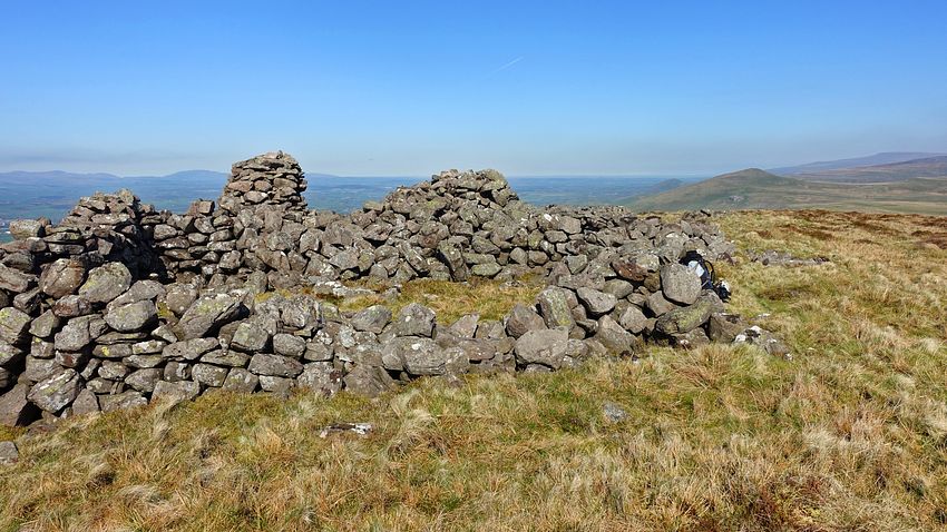 Roman Fell summit windshelter