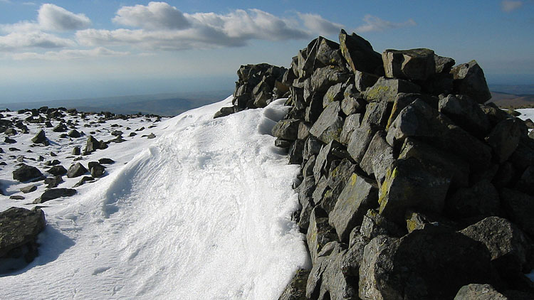 Snow & wall at Haycock summit