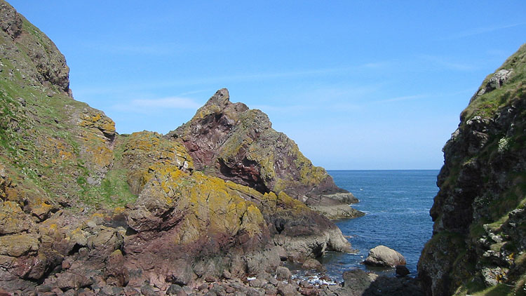 Rocks at Horsecastle Bay