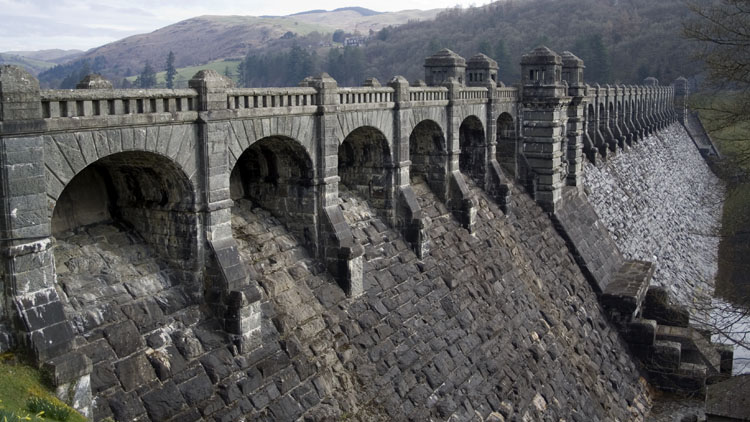 Dam at Llyn Efyrnwy