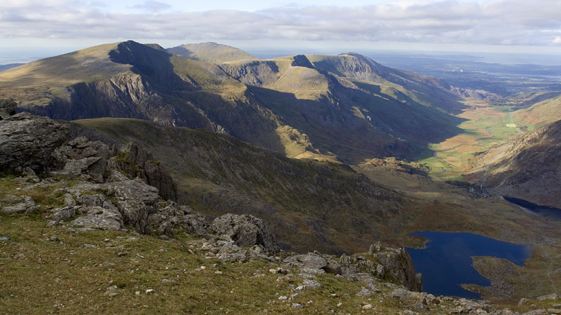 The Y Garn ridge & Llyn Bochlwyd
