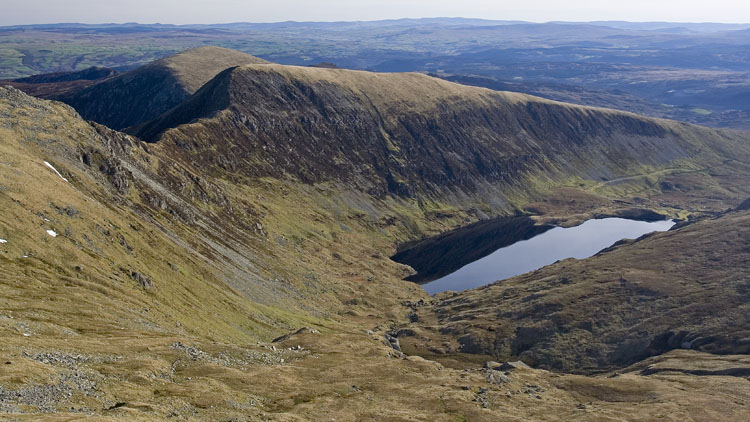 Ffynnon Llugwy and Pen yr Helgi Du