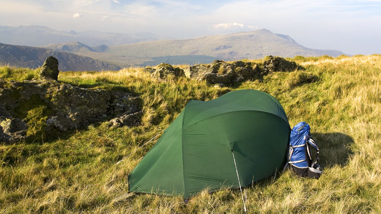 Tent pitch on Iwerddon