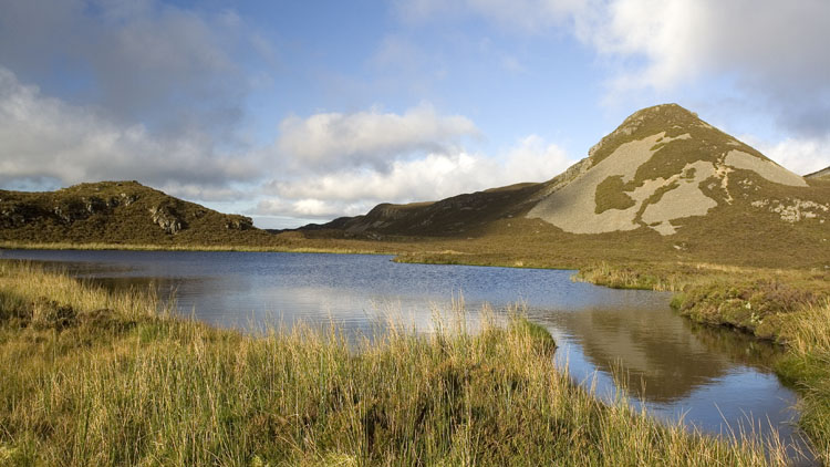 Llyn Bryn-du & Y Clochdu