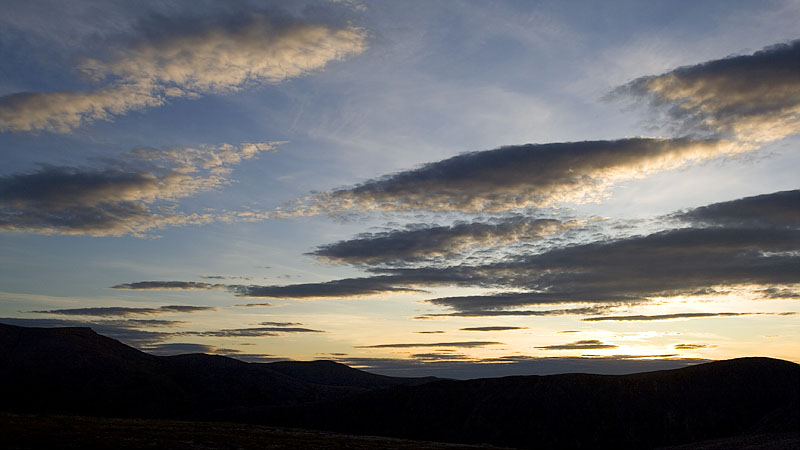 Dawn sky from pitch below Devil's Point Dawn sky from pitch below Devil's Point