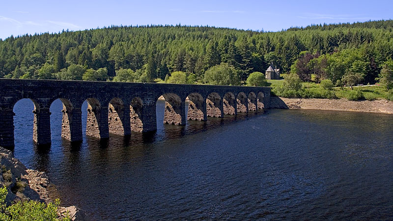 Bridge between Garreg-ddu & Caban-coch