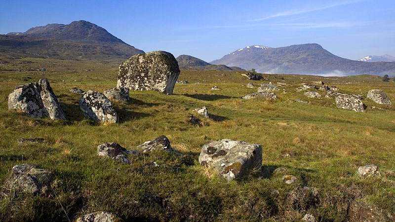 Erratics near Lochan nan Caorach Erratics near Lochan nan Caorach