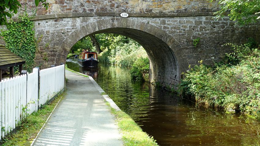 Llangollen canal