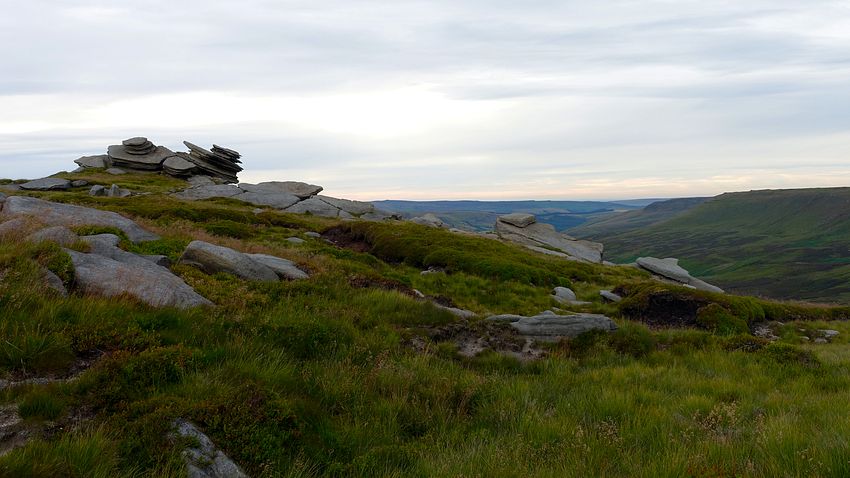 Plate-stack rocks near Fairbrook Naze
