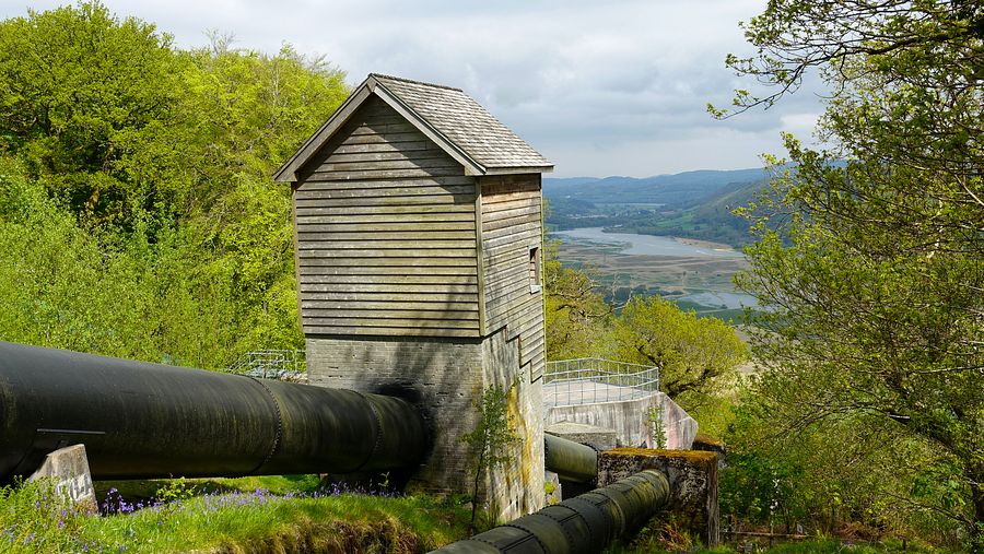 View down the water pipes